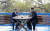 문재인 대통령과 김정은 국무위원장이 27일 오후 기념식수를 마친 뒤 판문점 도보다리 끝 벤치에 앉아 대화를 하고 있다. 김상선 기자 