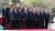 문재인 대통령과 김정은 북한 국무위원장이 27일 오전 판문점에서 수행원들과 기념사진을 찍고 있다. 김상선 기자