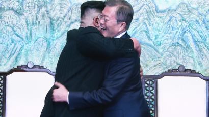 남북정상회담, 남한은 생중계…北조선중앙TV는 생중계 안 해