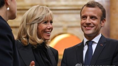 프랑스 대통령 부부, 루이비통 의상비‧사료값 모두 사비로 지출