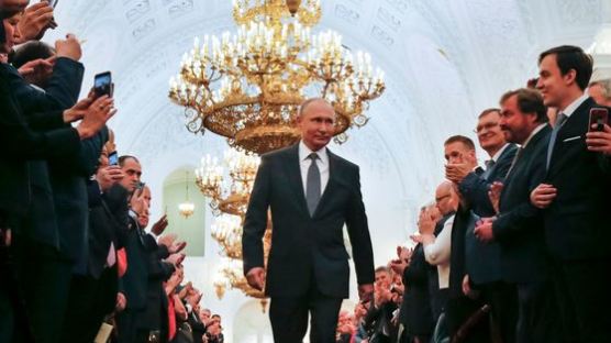 [서소문사진관] 대통령만 4번, 총임기 24년...푸틴 또 취임