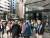 지난 7일 평일임에도 긴자 중앙로 교차로엔 외국인 관광객들이 넘쳐났다. 서승욱 특파원