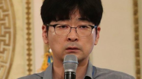 검찰, ‘불법 선거운동 혐의’ 탁현민에 벌금 200만원 구형