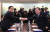 조명균(왼쪽) 통일부 장관과 이선권 북한 조국평화통일위원장이 지난 1월 9일 남북고위급 회담에서 합의문을 교환한뒤 악수하고 있다. [사진공동취재단]