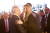14일 미국 대사관 예루살렘 이전 개관식에서 베냐민 네타냐후 이스라엘 총리(왼쪽)와 인사를 나누고 있는 이방카 트럼프 [EPA=연합뉴스]