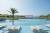 제주신라호텔 성인 전용 수영장 ‘어덜트 풀’은 친구·연인 단위 여행객이 여유롭게 수영을 즐길 수 있는 공간으로 유명하다. [사진 제주신라호텔]