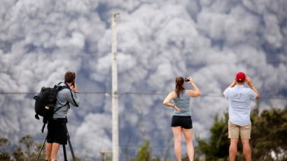 [서소문사진관] 하와이 화산 분출 계속, 대폭발 징후는 없어