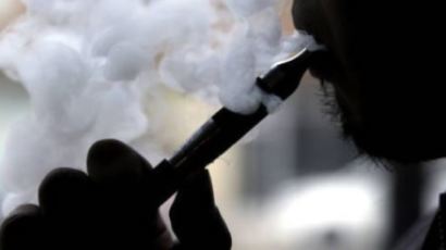 美 액상형 전자담배 폭발 사망…소방청 “정품배터리 안전 사용” 당부