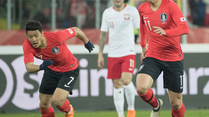 '흰색-붉은색-붉은색' 한국 축구, 러시아월드컵 유니폼 색깔 확정
