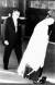나카소네 야스히로 전 일본 총리가 1985년 야스쿠니 신사를 참배하는 모습 [중앙포토]