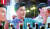 2002년 한·일 월드컵의 열기를 재현하고 월드컵에 대한 국민적 기대감을 조성하기 위해 최근 공개한 카스의 TV 광고 장면(왼쪽). 버드와이저는 ‘라이트 업 더 피파 월드컵’을 주제로 마케팅 활동을 펼친다. [사진 오비맥주]