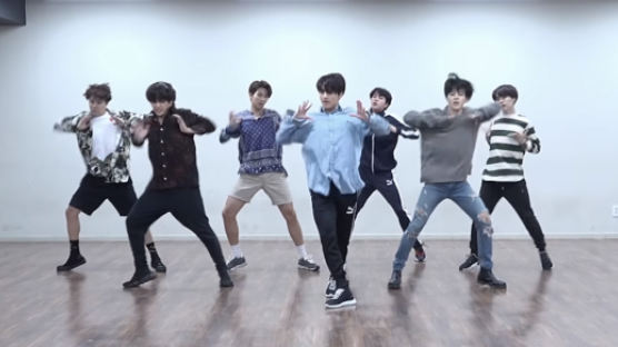 How Did BTS JUNGKOOK Impress ARMYs Even When He was Doing a Dance Practice? 