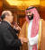 사우디 국영매체는 지난달 30일 제다에서 압드라부 만수르 하디 예멘 대통령(왼쪽)을 만나는 무함마드 왕세자의 사진을 공개했다. 왕세자는 최근 약 한 달간 모습을 드러내지 않아 신변이상설이 제기되고 있다. [SPA 캡처]