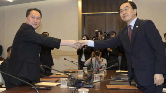 남북 실무회담 14일부터 줄줄이...북 억류 한국인 석방이 변수