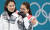 지난 2월 25일 강원도 강릉컬링센터에서 열린 2018 평창동계올림픽 컬링 여자 결승에서 스웨덴에 패해 은메달을 차지한 한국의 스킵 김은정이 울먹이자 김민정 감독이 위로하고 있다. [연합뉴스]