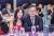 ?김승호 회장이 2016년 스노우폭스 행사에 부인과 함께 참석했다. / 사진:스노우폭스 제공