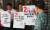 홍준표 자유한국당 대표가 6·13 지방선거 사전투표일인 지난 8일 서울역에서 사전투표 독려 캠페인을 하고 있다. [뉴스1]