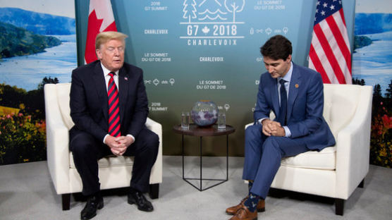 트럼프 참모 "지옥엔 트뤼도 자리 있다"··· 열받은 캐나다