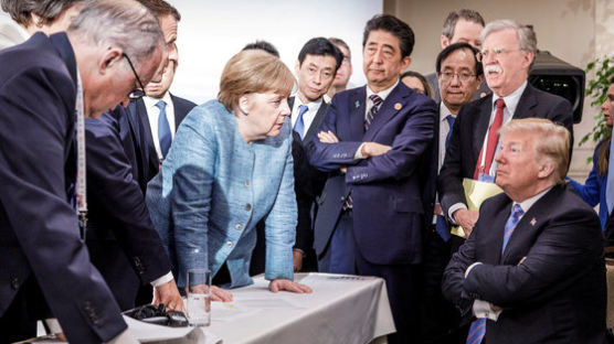 G7합의 몇시간도 안돼 … 트럼프 싱가포르 가다 뒤집기 트윗