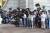 리츠칼튼 호텔 앞에 모여 있는 국내외 취재진. [AFP=연합뉴스]