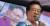이재명 더불어민주당 경기지사 후보가 11일 경기북부의 의정부시 행복로를 찾아 시민들에게 지지를 호소하고 있다. [연합뉴스]