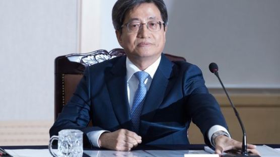  김명수 대법원장 결단 ‘초읽기’ 11일 ‘마지막 관문’ 법관회의