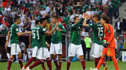'인공지진' 들썩인 멕시코, "세계챔피언은 없었다" 혹평받은 독일
