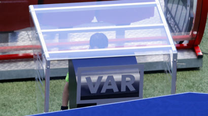 주심 위에 VAR … 월드컵 승부 바꾼다