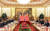 김정은 북한 국무위원장(오른쪽 3번째)과 시진핑 중국 국가주석(왼쪽 4번째)이 19일 중국 베이징 인민대회당에서 정상회담을 열고 있다. [AP=연합뉴스]
