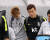 축구대표팀훈련이 19일 오후 상트페테르부르크 스파타쿠스 스타디움에서 열렸다.  비가 내리는 가운데 장현수(오른쪽)와 조현우가 훈련장으로 걸어오고 있다. 임현동 기자