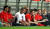 2007년 7월 20일 서울월드컵경기장에서 열린 맨체스터 유나이티드 코리아투어2007 맨유와 FC서울과의 친선경기 벤츠에 앉아 있는 호날두(좌측끝),박지성,루니. [중앙포토]