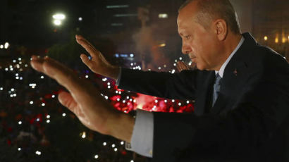 터키 에르도안 '21세기 술탄' 등극…美·유럽 '친구냐 적이냐' 고심