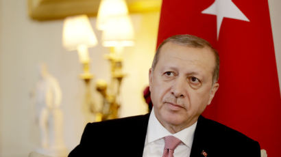 터키 에르도안 대통령 '술탄' 등극했다