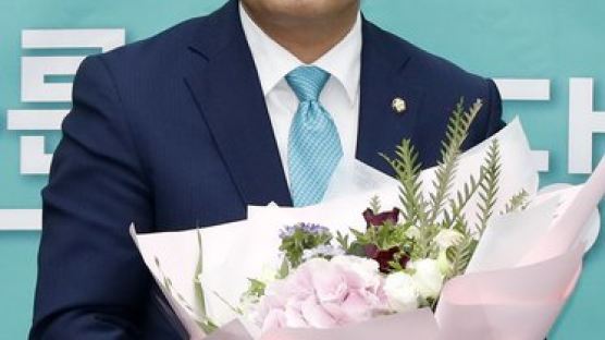 바른미래당 새 원내대표에 김관영 “한국당과 통합 힘들 것”