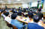 전국 법관 대표들이 지난 11일 사법연수원에서 사법 불신 사태에 대해 논의하고 있다. [중앙포토]