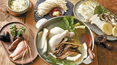 [맛있는 도전] 고단백 닭고기와 신선한 채소의 맛있는 만남 … 올 여름 보양식 '강추'