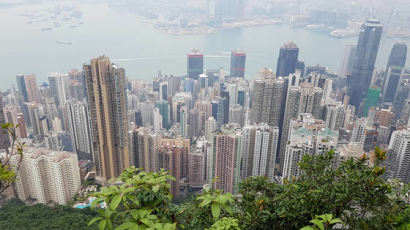 홍콩, 부동산 폭등 막으려 '빈집세' 도입한다