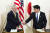 제임스 매티스 미 국방장관과 오노데라 이쓰노리 일본 방위상이 29일 회담 뒤 기자회견을 하고 있다.[AP=연합뉴스] 