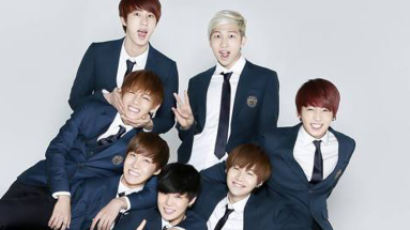 PHOTOS: From the 1st Anniversary to 5th…History of BTS' Family Photographs 