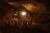 지난달 26일(현지시간) 동굴내에서 구조작업을 준비중인 군인과 관계자들. [AFP=연합뉴스] 