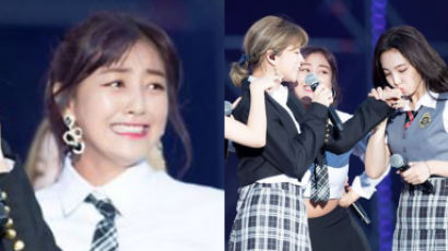 TWICE JIHYO's Real-life Response at Other Member's Abrupt Kiss