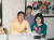 1991년 삼성전자 홍콩법인에 근무하던 김 명예이사장(왼쪽)이 가족들과 찍은 사진. 가운데가 당시 초등학교 6학년이던 아들 대현군이다. [사진 푸른나무 청예단]