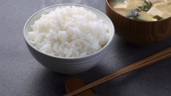 [연이은 공급 과잉, 위기의 쌀 산업 해법은] 일본처럼 민간 주도로 쌀 수급 안정화 나서야 