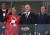 그라바르 키타로비치 크로아티아 대통령(왼쪽)이 8일 러시아월드컵 8강전을 인판티노 FIFA회장(가운데) 러시아 메드베데프 총리(오른쪽)과 함께 관전했다. [EPA=연합뉴스]