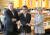  강경화 외교장관(오른쪽)과 마이크 폼페이오 미국 국무장관(가운데), 고노 다로(河野太郞) 일본 외무상이 8일 도쿄 외무성 이쿠라(飯倉)공관에서 회담에 앞서 포즈를 취하고 있다. [연합뉴스]