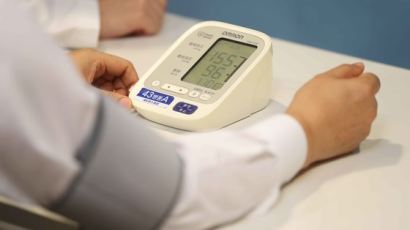 ‘발암물질 고혈압 약’ 식약처는 왜 토요일 낮에 긴급 발표했을까
