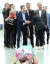홍준표 자유한국당 전 대표가 휴식을 위해 11일 미국으로 출국하기 위해 인천공항으로 들어서자 한 지지자가 큰절을 하고 있다. [연합뉴스]