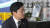 박범계 의원이 10일 오전 쌍용차 고(故) 김주중 조합원 빈소를 찾아 대화를 하는 모습. [중앙포토]