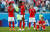 벨기에와의 3-4위전에서 패한 잉글랜드 선수들이 경기를 마친 후 허탈한 표정을 짓고 있다.