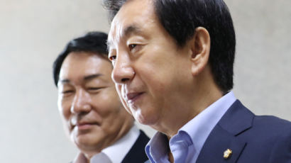 의총 앞둔 한국당…김성태 “사퇴? 쓸데없는 소리”